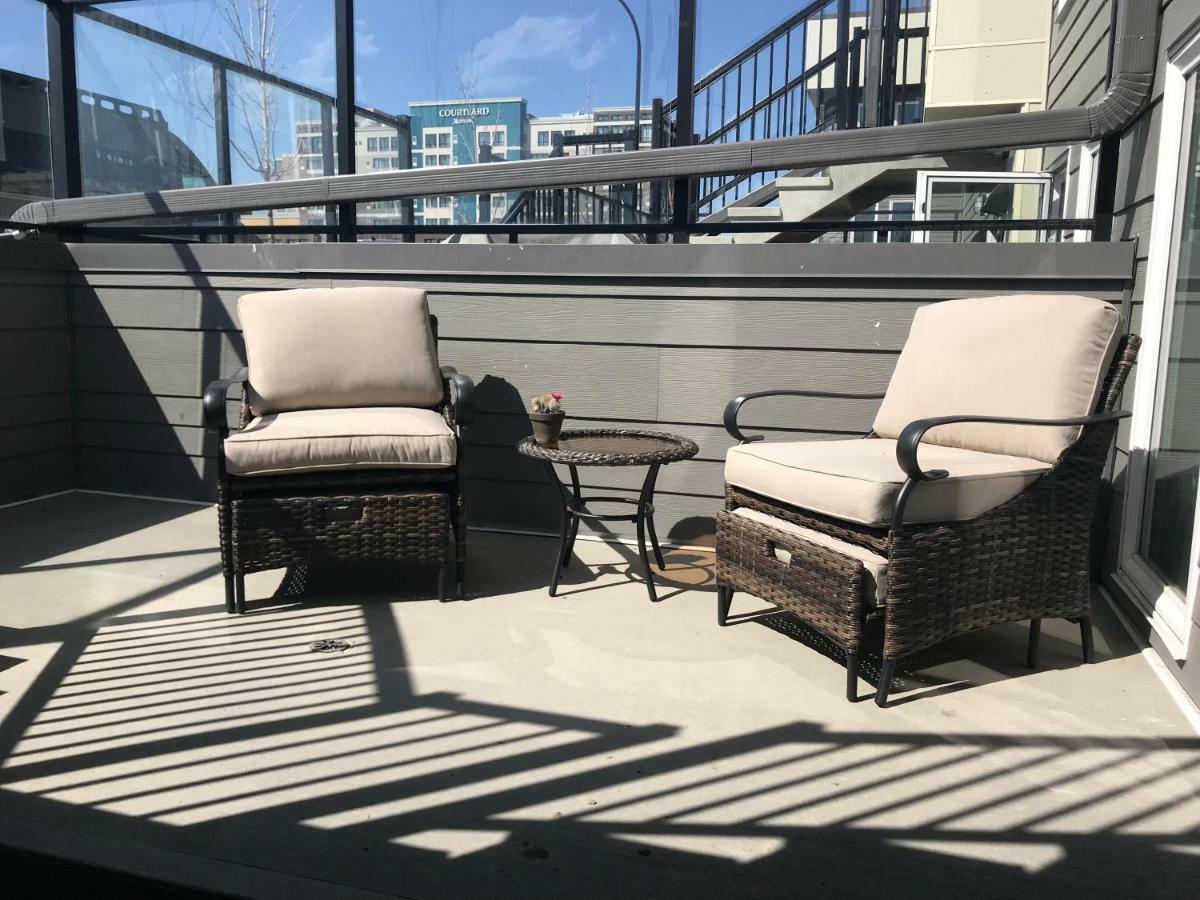 Home Sweet Condo YYC Exterior foto